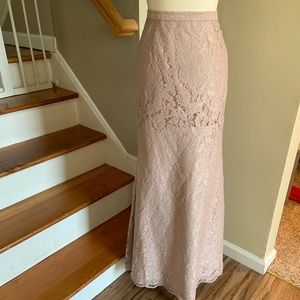 Watters lace skirt 80204 blush size 12. **I had it altered to a size 8-10.